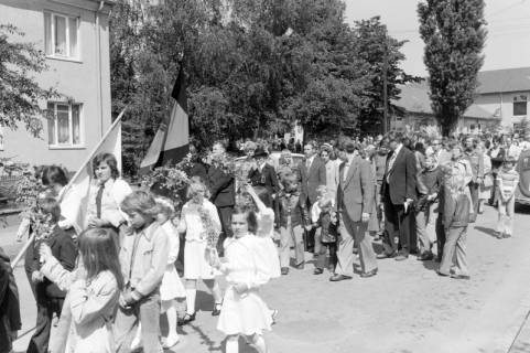 ARH NL Mellin 01-013/0016, Fronleichnamsprozession in Burgdorf, ohne Datum