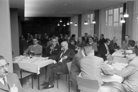 ARH NL Mellin 01-015/0025, Veranstaltung im Krankenhaus?, Lehrte, ohne Datum