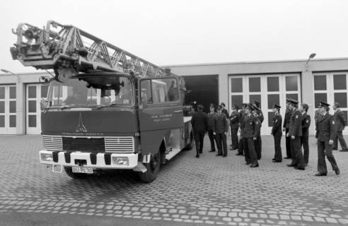 ARH NL Mellin 01-020/0009, Übergabe neue Drehleiter DLK 23/12 an die Feuerwehr Lehrte, 1970