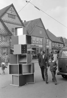 ARH NL Mellin 01-021/0023, Volksfest? in der Innenstadt, Springe, ohne Datum