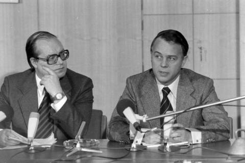 ARH NL Mellin 01-027/0016, Pressekonferenz?, zwischen 1977/1978
