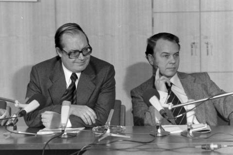 ARH NL Mellin 01-027/0017, Pressekonferenz?, zwischen 1977/1978