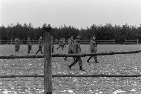 ARH NL Mellin 01-047/0021, Unbewaffnete Bundeswehrsoldaten, ohne Datum
