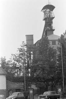 ARH NL Mellin 01-089/0019, Fördergerüst des Erdölbergwerks der Deutschen Erdöl AG (DEA), Wietze, ohne Datum