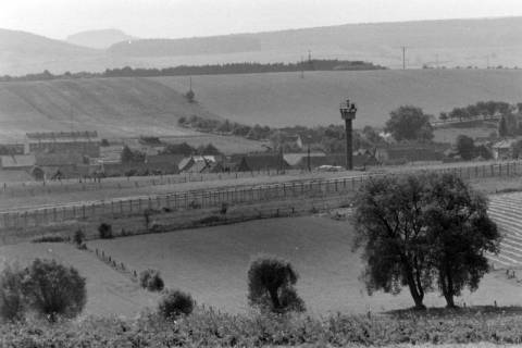ARH NL Mellin 01-097/0006, Blick auf die Grenze zur DDR, ohne Datum