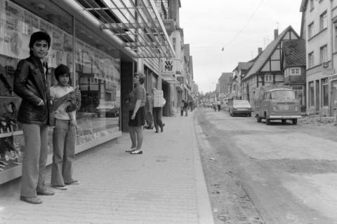 ARH NL Mellin 01-106/0001, Blick in eine Straße, ohne Datum