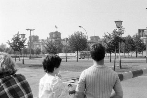 ARH NL Mellin 01-148/0006, Blick auf das Reichstagsgebäude, Berlin, ohne Datum