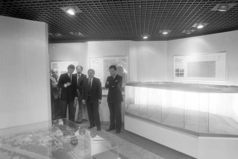 ARH NL Mellin 01-153/0002, Ausstellung zum Atommülllager Gorleben?, ohne Datum