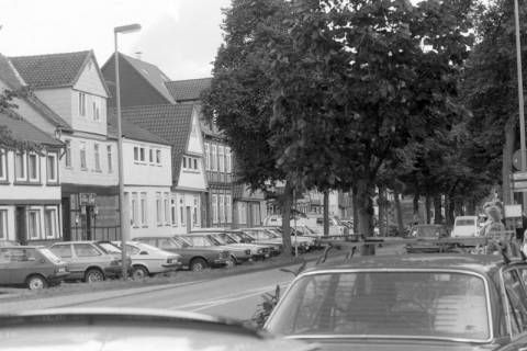 ARH NL Mellin 01-153/0011, Blick die Straße "Blumlage" entlang, Celle, nach 1984
