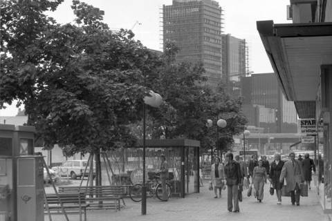 ARH NL Mellin 01-161/0010, Blick entlang der Lister Meile, Hannover, ohne Datum