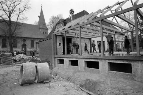 ARH NL Mellin 01-165/0015, Richtfest eines Gebäudes, ohne Datum