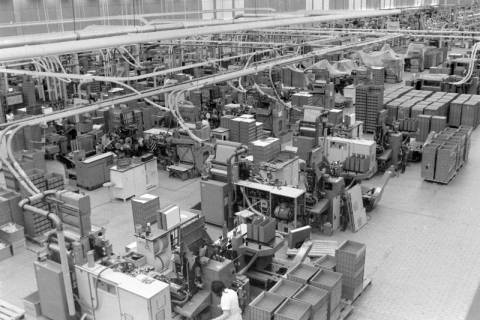 ARH NL Mellin 01-169/0007, Blick von oben in eine Fabrikhalle, ohne Datum