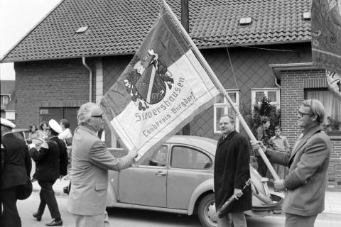 ARH NL Mellin 01-176/0014, Festzug, Sievershausen, ohne Datum