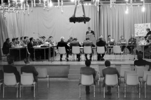ARH NL Mellin 02-039/0015, Politische(?) Veranstaltung, am Pult Dr. Karsten Friedrich Hoppenstedt, ohne Datum