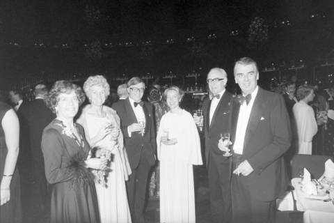ARH NL Mellin 02-050/0001, Personen beim Presseball(?) im Kuppelsaal des Hannover Congress Centrum (HCC), Hannover, wohl 1979