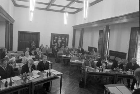 ARH NL Mellin 02-064/0020, Ratssitzung im Rathaus I, Burgdorf, ohne Datum