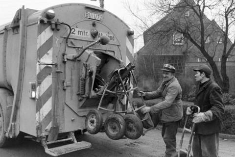 ARH NL Mellin 02-103/0011, Müllabfuhr im Landkreis Burgdorf, um 1970