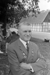 ARH NL Mellin 02-108/0017, Otze Ortsbürgermeister Herbert Meyer, um 1975