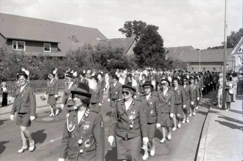 ARH NL Mellin 02-172/0001, Schützenumzug, um 1975