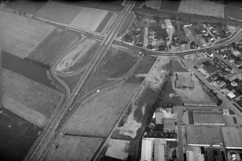 ARH NL Mellin 02-174/0006, Autobahnauffahrt zur A2, Lehrte, um 1970