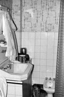 ARH NL Mellin 02-190/0003, Badezimmer (in einem Hotel in Vanves?), ohne Datum