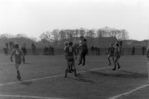 ARH NL Mellin 02-200/0003, Fußballspiel, um 1970
