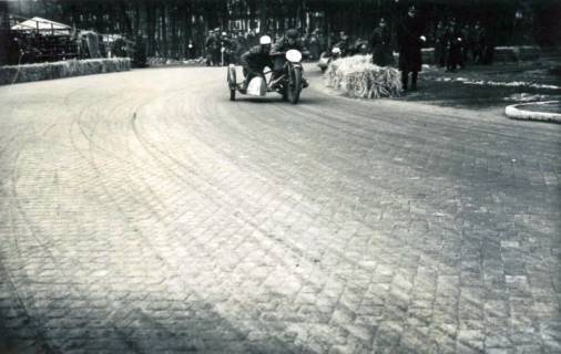 ARH Slg. Mütze 068, Training für das "Eilenriederennen", Hannover, ohne Datum