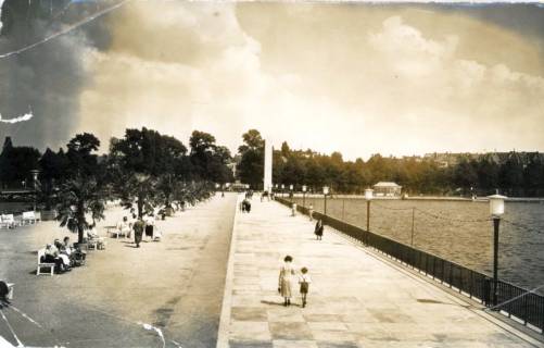 ARH Slg. Mütze 091, Promenade am Nordufer des Maschsees im Sommer, Hannover, um 1939