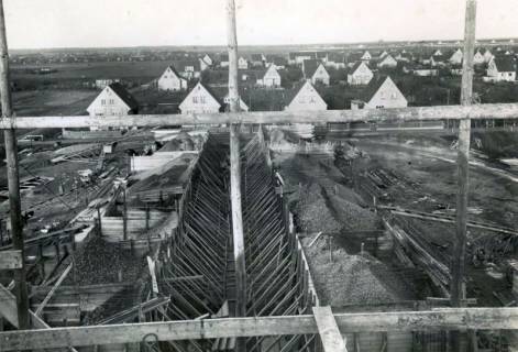 ARH Slg. Mütze 117, Baustelle eines Luftschutzbunkers, Sahlkamp, 1942