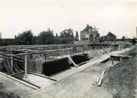ARH Slg. Mütze 123, Baustelle des Luftschutzbunkers Dühringstraße, Hainholz, 1942