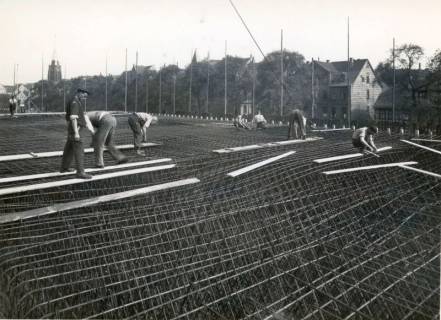 ARH Slg. Mütze 277, Bewehrungsarbeiten am Luftschutzbunker "Am Welfenplatz", Oststadt, 1941