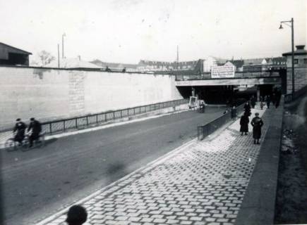ARH Slg. Mütze 319, Blick auf die Unterführung Kopernikusstraße?, Hannover, ohne Datum