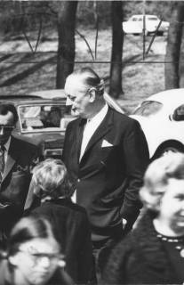 ARH Slg. Bartling 244, Adolf von Thadden ("Bubi"), ehem. MdL (DRP), ehem. Vorsitzender der NPD, 1972