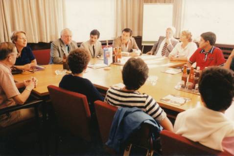 ARH Slg. Bartling 268, Empfang von tunesischen Schülern im Rathaus durch Bürgermeister Henry Hahn, 1983