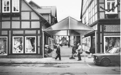 ARH Slg. Bartling 533, Apothekengasse (Passage Betten-Kollmeyer), um 1975