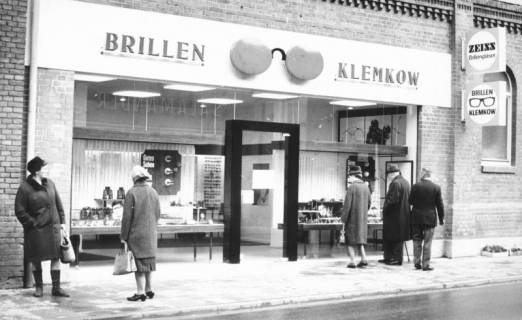 ARH Slg. Bartling 717, Marktstraße 12a, Fachgeschäft Brillen Klemkow (Könecke), Augenoptikermeister Friedrich Klemkow, 1969