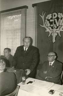 ARH Slg. Bartling 2474, Mitgliederversammlung des Deutschen Jagdverbandes (DJV) in der Gastwirtschaft Walter Rubrecht, Landwehr 26, Kreisjägerschaft, Neustadt a. Rbge., um 1970