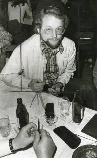 ARH Slg. Bartling 2941, Studienrat Rolf-Peter Mumm vom Gymnasium an der Gaußstraße in Freizeitkleidung, Frontalansicht, Neustadt a. Rbge., 1974