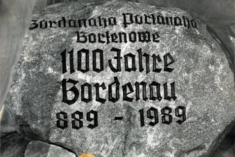 ARH Slg. Bartling 3917, Gedenkstein (Findling) zur 1100-Jahrfeier von Bordenau, 1989