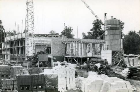 ARH Slg. Bartling 4367, Soldatenheim Haus an der Jürse im Bau, Errichtung der Grundmauern, Luttmersen, 1970