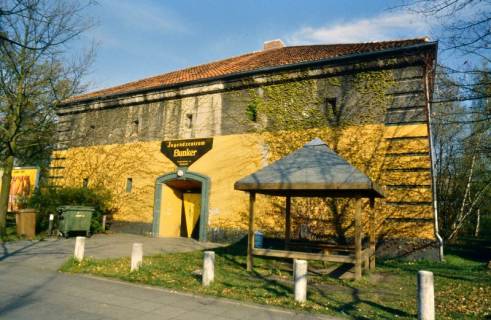 ARH Slg. Bürgerbüro 148, Jugendzentrum Bunker an der Mecklenheide Straße 26, Burg, zwischen 1999/2005