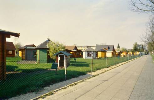 ARH Slg. Bürgerbüro 151, Neubaugebiet mit Gartenhäuschen, Hannover, zwischen 1999/2005