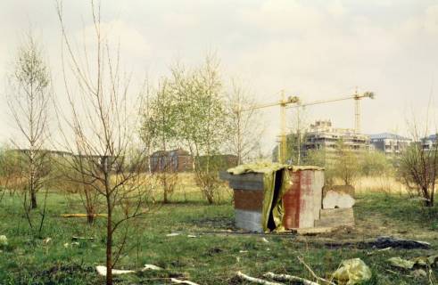 ARH Slg. Bürgerbüro 153, Baustelle in einem Wohngebiet in der Nähe des Telemax Fernsehturms, Großbuchholz, zwischen 1999/2005