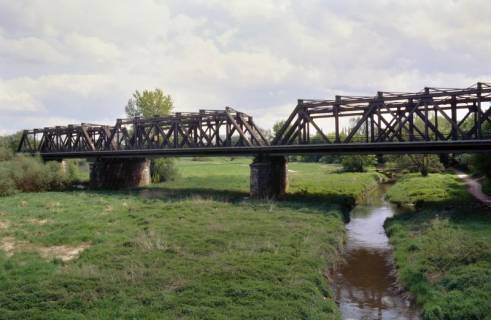ARH Slg. Bürgerbüro 169, Alte Eisenbahnbrücke in der Ohemasch über die Ihme, Linden-Süd, 1997