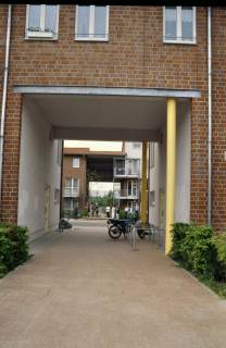 ARH Slg. Bürgerbüro 225, Unterführung zwischen Hans-Joachim-Toll-Weg und Albrecht-Schaeffer-Weg in dem Wohngebiet der GBH (heute "Hanova"), Badenstedt West, 1997