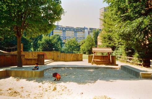 ARH Slg. Bürgerbüro 512, Spielplatz Glockseestraße im Ihmepark, Calenberger Neustadt, zwischen 1998/2005