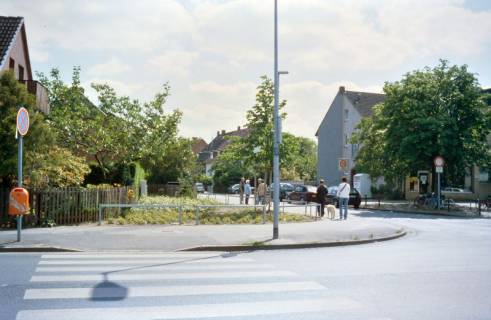 ARH Slg. Bürgerbüro 558, Fußgängerüberweg Am Fuhrenkampe Richtung Heusingerstraße, Ledeburg, zwischen 2002/2003