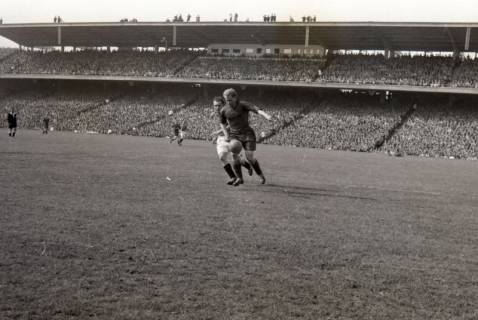 ARH Slg. Fratzer 01-007/0001, Endspiel der Deutschen Meisterschaft 1954 in Hamburg, Hannover 96 gegen Kaiserslautern, Hamburg, 1954