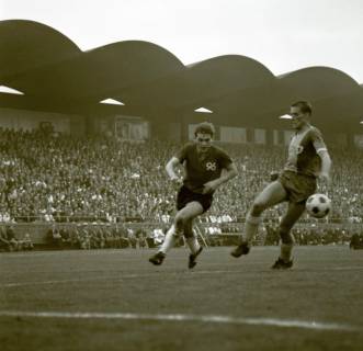 ARH Slg. Fratzer 01-0011/0007, Fußball Bundesliga 1964, Hannover 96 gegen Eintracht Braunschweig, Hannover, 1964