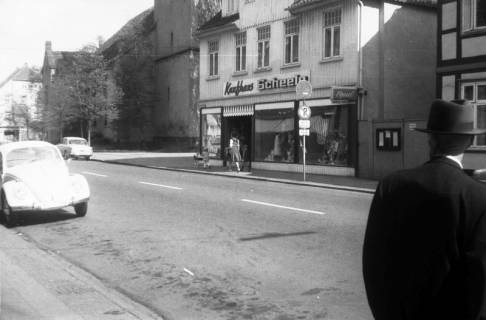 ARH Slg. Fritsche 77, Marktstraße mit dem Kaufhaus Scheele, Burgdorf, ohne Datum